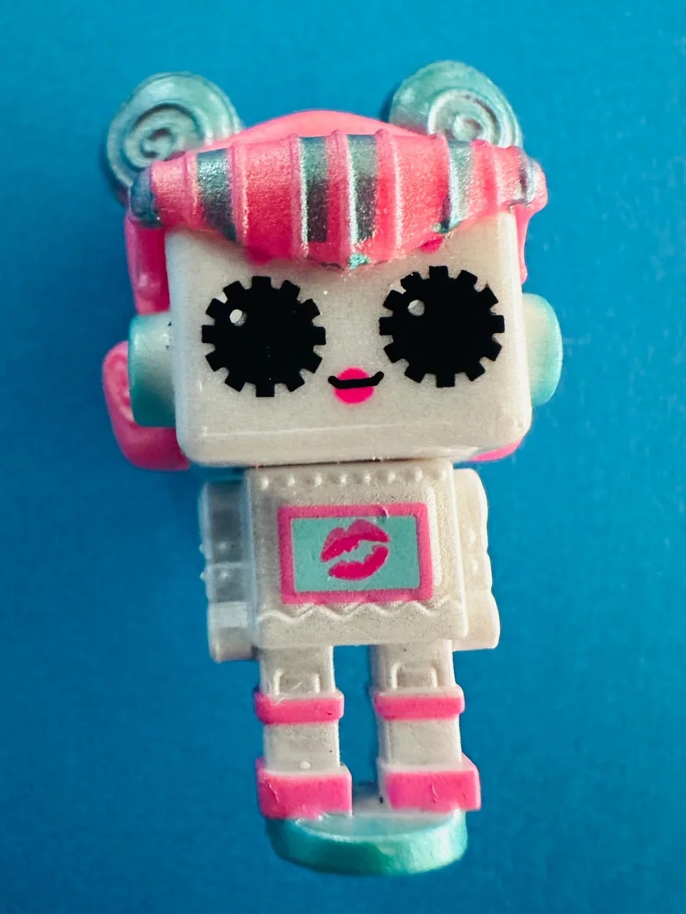 LOL Surprise Tiny Tots XOXO Kisses Pink & Teal Robot Doll Figure 1.25”